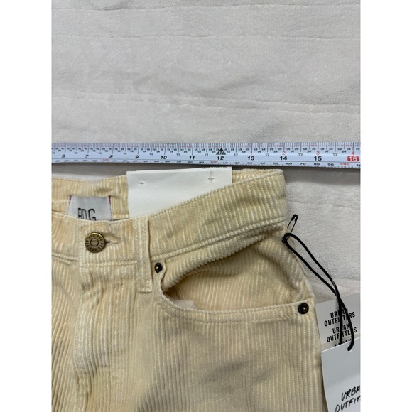 BDG Urban Outfitters High & Wide Corduroy Pants Cream Beige Women Size 28 NWT - Picture 9 of 9
